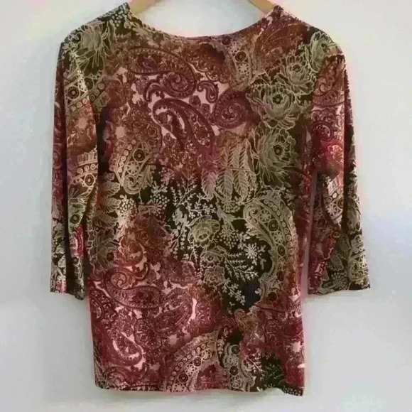 🌴2/$25🌴BROCHURE |  Women's Red/Tan/Black Floral 3/4 Length Sleeve Ruched Top - Picture 3 of 3